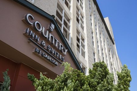 cropped-Country-Inn-Suites-Virginia-Beach.jpg